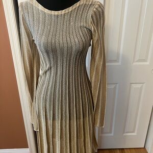 Elegant Gold Long Sleeve Dress